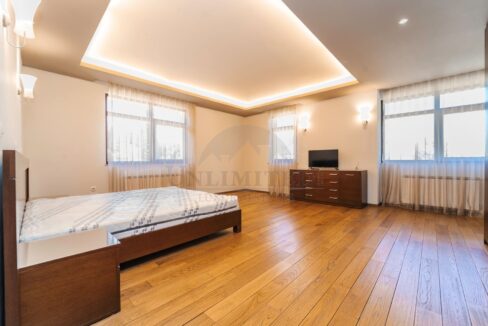 2b74a242-fc3d-44bd-affc-b46d00aadac0.jpg