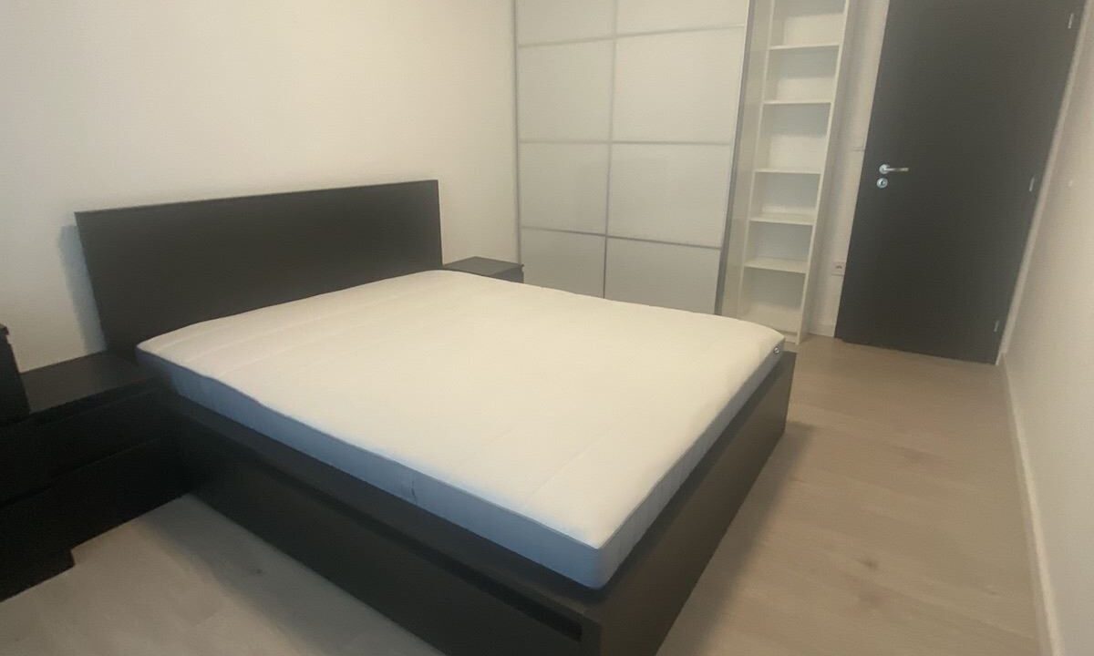 34a912b9-8dd5-4bd8-99a0-b3450087ce94.jpg