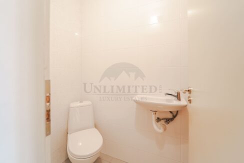 533f7e97-70ff-4bed-84bb-b29d00b66c89.jpg