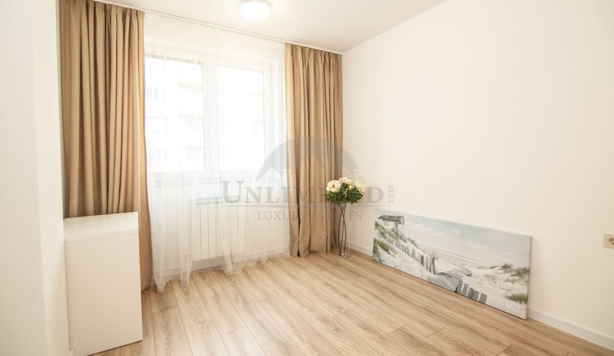 82102dff-f2f6-45ca-85c4-b2f500daf726.jpg