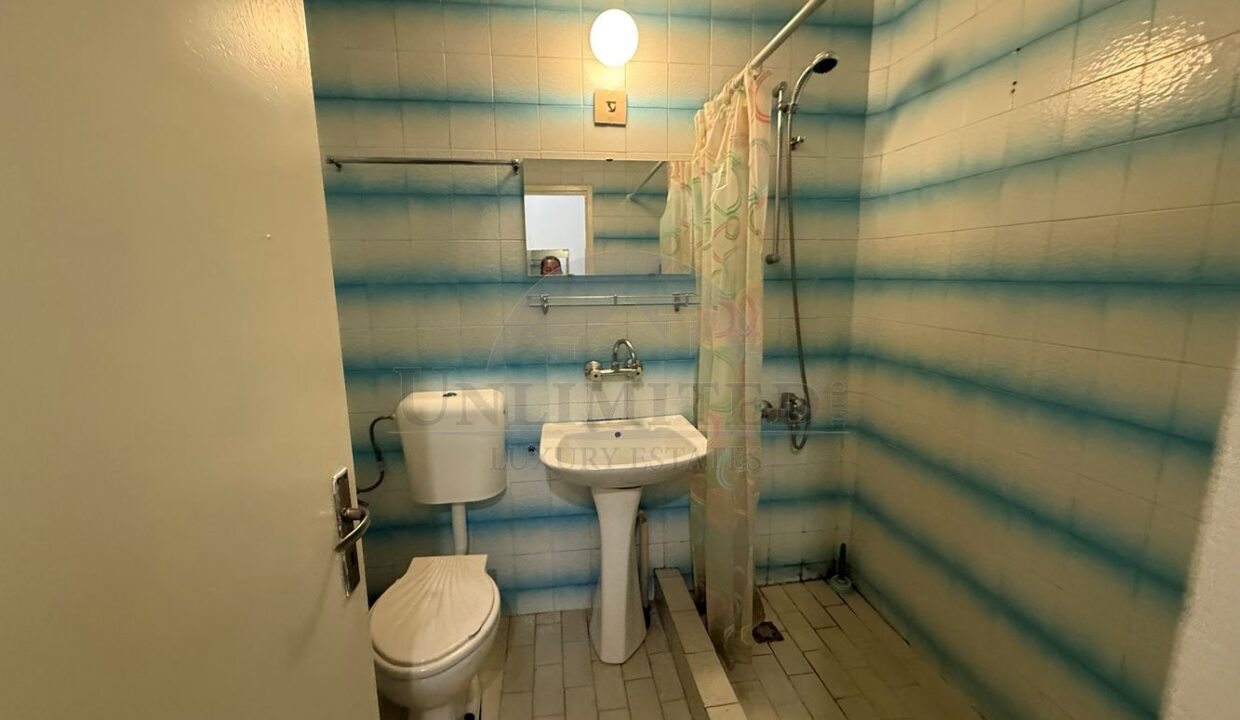 8392bc5f-e5f2-4da1-b8a5-b34801302bb8.jpg