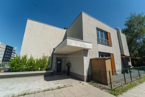 84ed0460-ccaa-43b9-af38-b31300a1164d.jpg