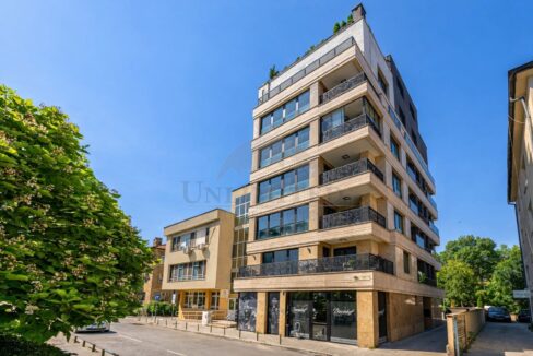 9040daea-ebec-41bb-af91-b44d011df226.jpg