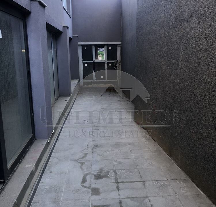93b0d75e-2734-42dd-97f4-b321008408ef.jpg