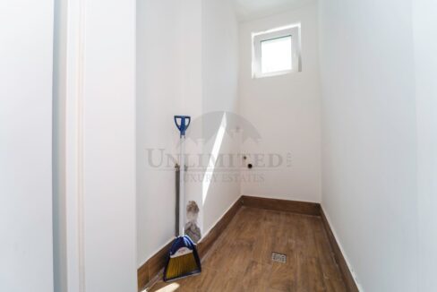 b138038c-de40-4448-8475-b4710065ff0a.jpg