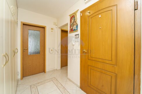 be662de9-6849-49bd-afbc-b39100b59c12.jpg