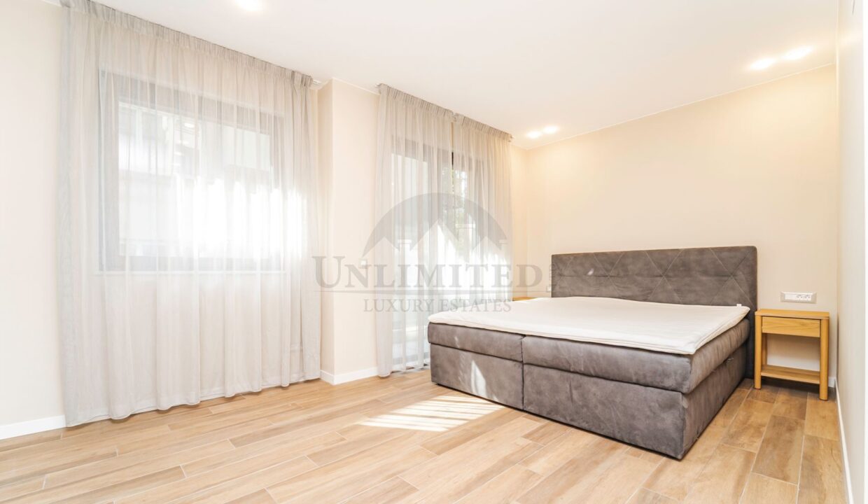 c7fa2150-ee53-4259-bd42-b48f005a21d5.jpg
