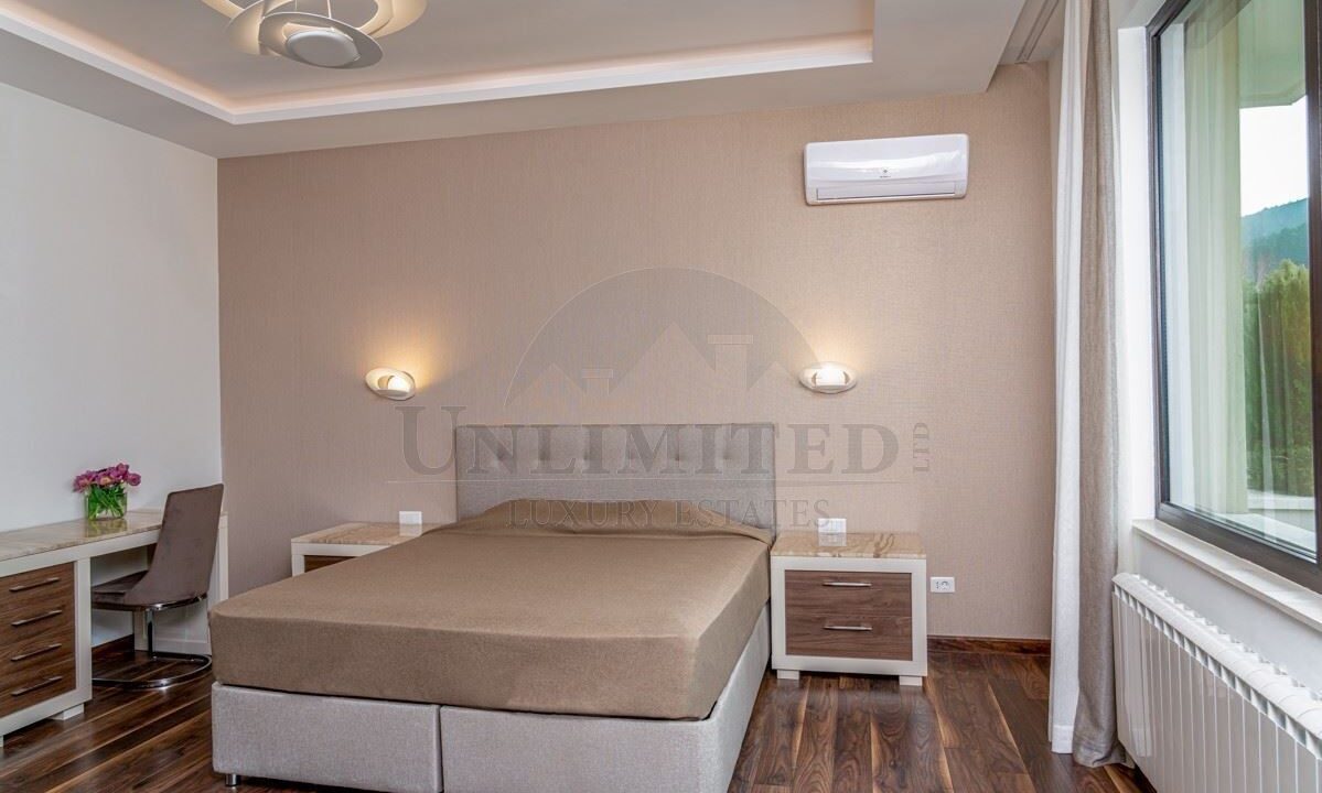 cbcc7006-4aca-4a95-a5ea-b352014658eb.jpg