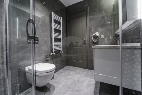 d3b464ae-ec42-456a-9ca3-b47500daf9e6.jpg