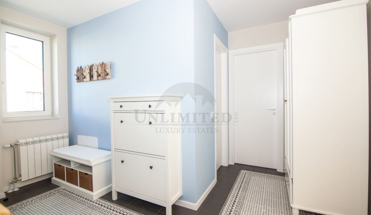 dc4ec11e-225c-4457-b889-b15400a15e4b.jpg
