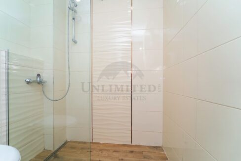 e0a074bd-d303-4a5f-88b0-b4710065f279.jpg