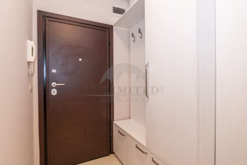 ec267ade-e410-443b-8906-b0cf00e1472b.jpg