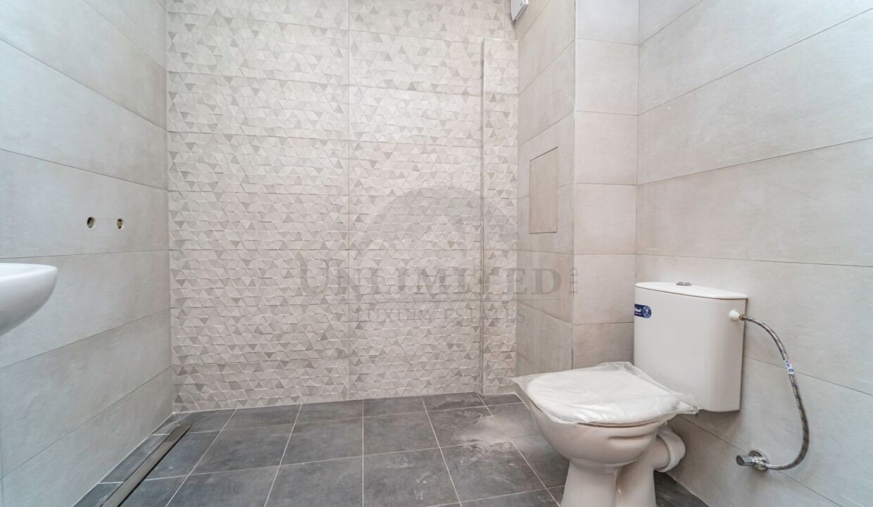 f344db45-8ad1-495e-bc4c-b441007ed605.jpg