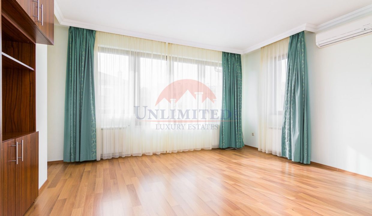 fc23d19c-a725-4370-aed8-a6cc00d2618a.jpg