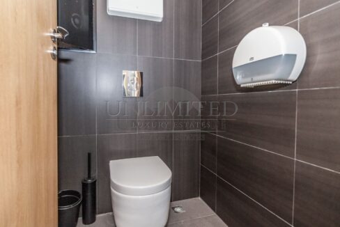 84dd8111-f8d4-4172-ad90-afda00e5a592.jpg