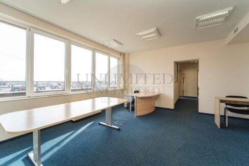 6a192cb5-d538-443f-b9ea-b398007d24ad.jpg