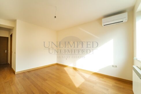 7d3ddaec-dc61-4122-bc32-b39800762fa7.jpg